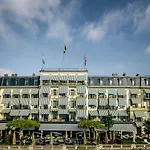 فندق Des Trois Couronnes & - The Leading Of The World