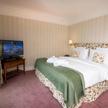Des Trois Couronnes&spa - The Leading Of The World Hotel Vevey