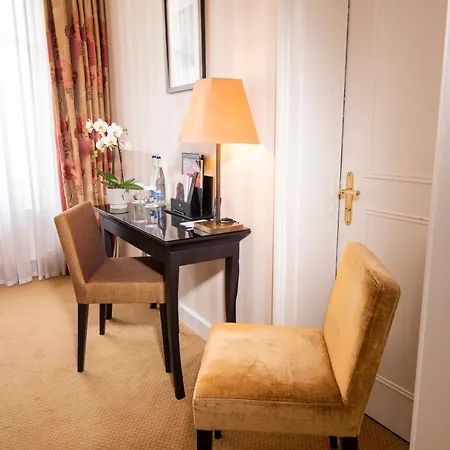 Hotel Des Trois Couronnes&spa - The Leading Of The World
