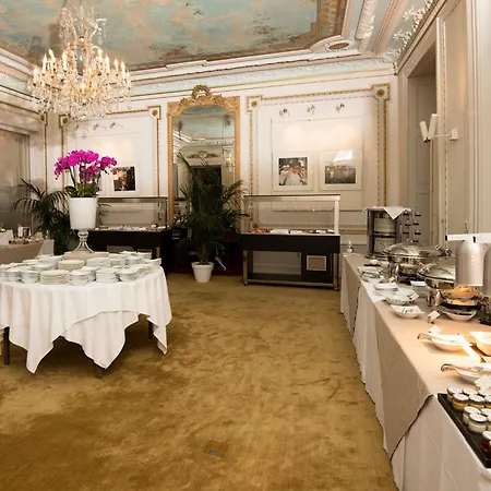 Des Trois Couronnes&spa - The Leading Of The World Hotel Vevey