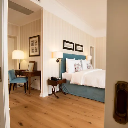 Hotel Des Trois Couronnes&spa - The Leading Of The World