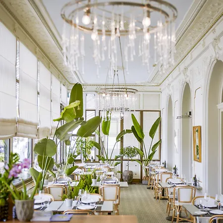Hotel Des Trois Couronnes & - The Leading Of The World