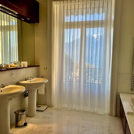 Des Trois Couronnes & - The Leading Of The World Hotel 5*