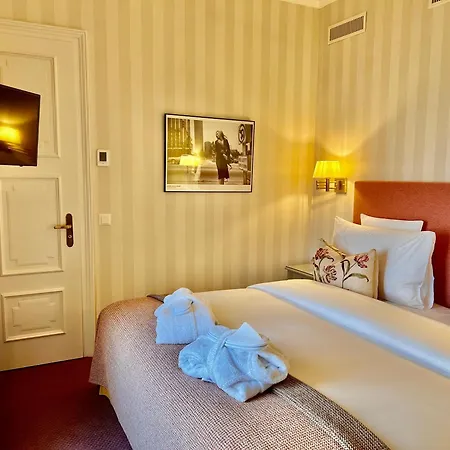 Des Trois Couronnes & - The Leading Of The World Hotel Vevey