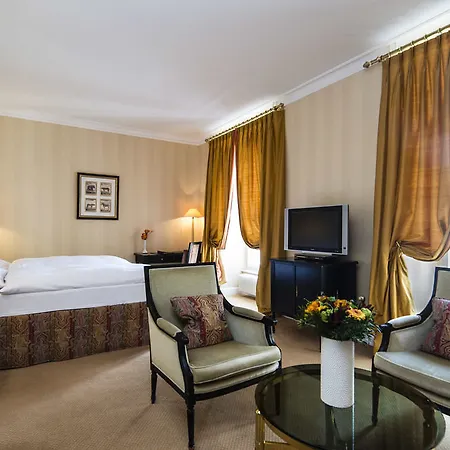 Des Trois Couronnes&spa - The Leading Of The World