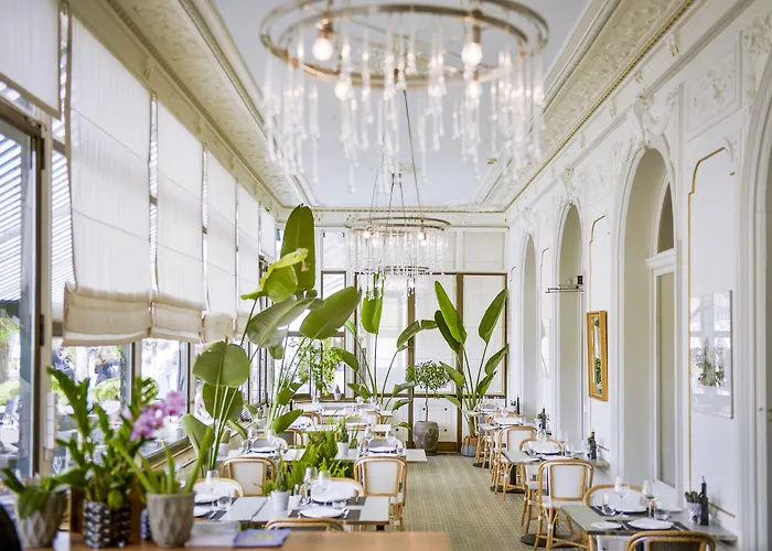 Hotel Des Trois Couronnes & - The Leading Of The World