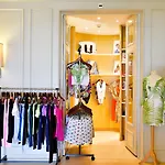 Des Trois Couronnes & - The Leading Of The World 5*