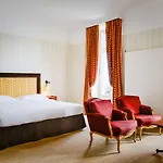 Des Trois Couronnes & - The Leading Of The World 5* Vevey