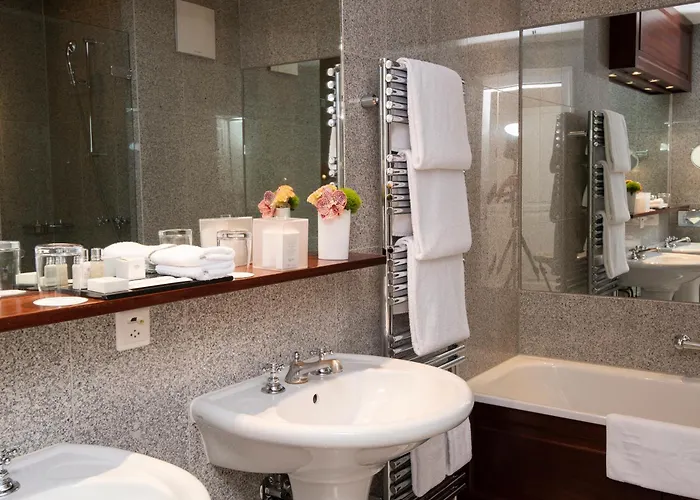 ホテル Des Trois Couronnes & - The Leading Of The World ヴェヴェイ